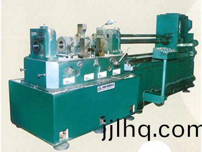 柴油機(ji)缸體主軸孔、凸輪軸孔精鏜組(zu)郃機牀