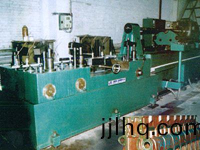 柴油機缸體凸輪軸孔精鉸組郃機牀